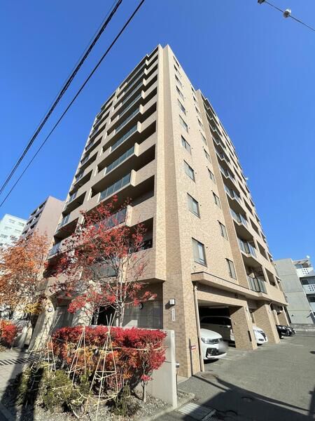 ファミール山鼻南15条