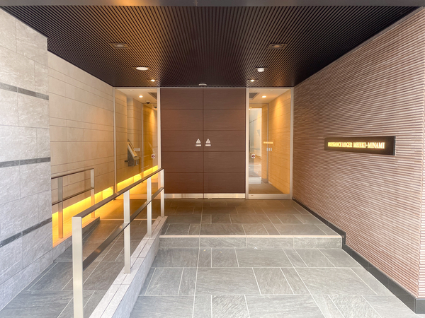 【プレサンスロジェ名駅南】エントランス 【プレサンスロジェ名駅南】エントランス