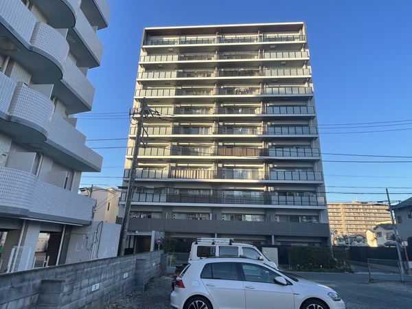 【リビオ越谷蒲生ザ・フロント】外観