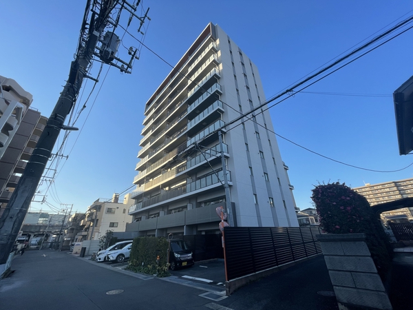 【リビオ越谷蒲生ザ・フロント】外観