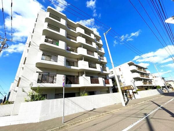 【ライオンズマンション円山南】外観