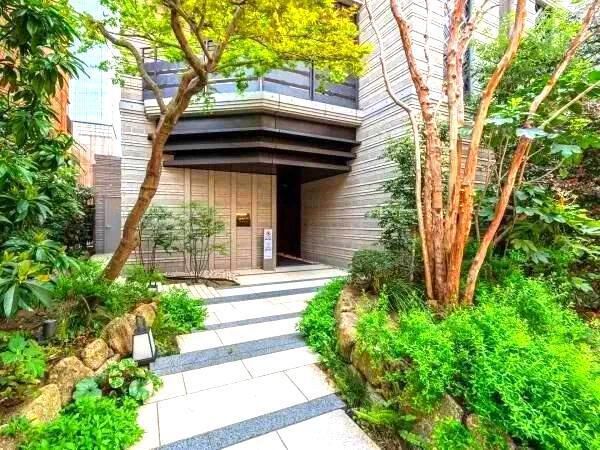 【プレミスト赤坂翠嶺】エントランスアプロー