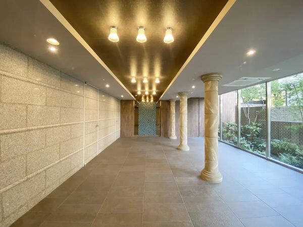 【ヴェレーナグラン浦和仲町】エントランス1