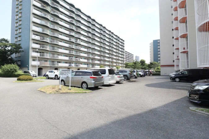 【淀川パークハウス】5号棟 共用部分(駐車場) 【淀川パークハウス】5号棟 共用部分(駐車場)