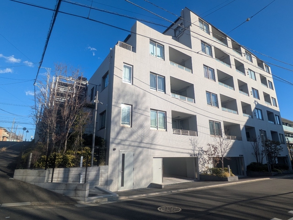 【ブランズ湘南台】外観