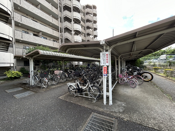 【大宮西パーク・ホームズ】駐輪場