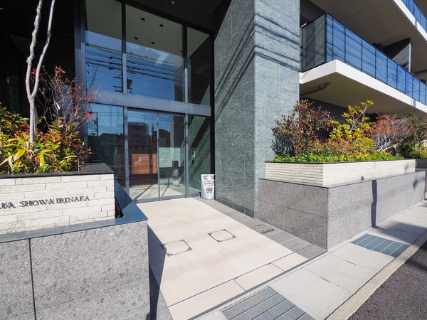 【シエリア昭和杁中】エントランス