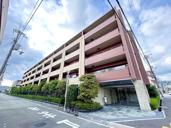 【メゾンドール箕面】外観