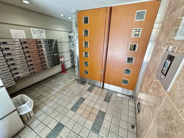 【エイペックス松屋町ヴァンデュール】ロビー