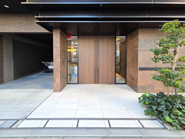 【ベルジュール豊田フィエルテ】エントランス