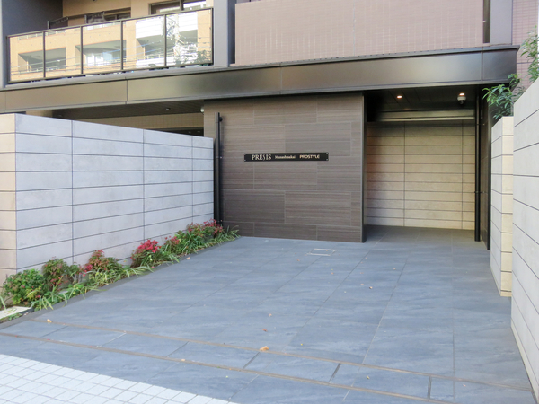 【プレシス武蔵境プロスタイル】エントランス