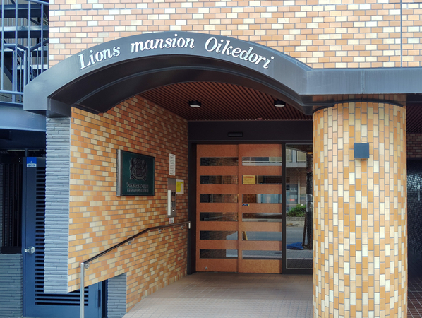 【ライオンズマンション御池通】エントランス