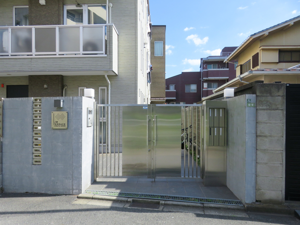 【リムテラス砧公園】エントランス 【リムテラス砧公園】エントランス