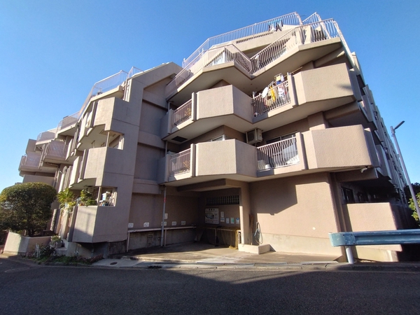 【クイーンハイツ保土ケ谷】外観