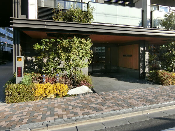 【プラウド住吉】エントランス