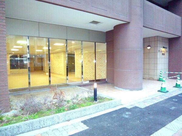 【ファミール長居公園】エントランス1