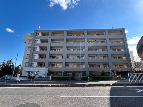 【エストグランディール杉田】外観
