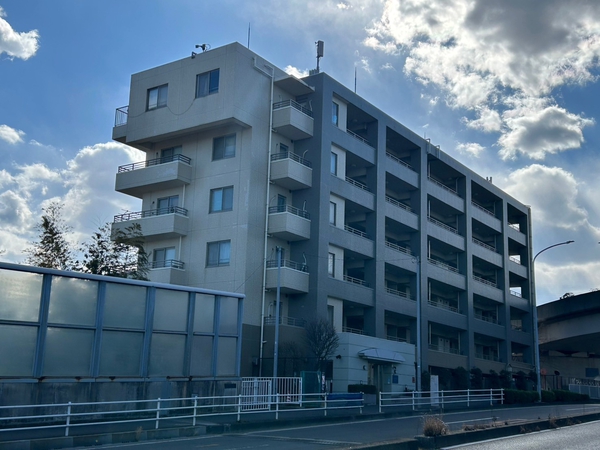 【エストグランディール杉田】外観