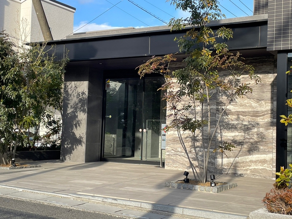 【プレシス大宮土呂サウステラス】エントランス