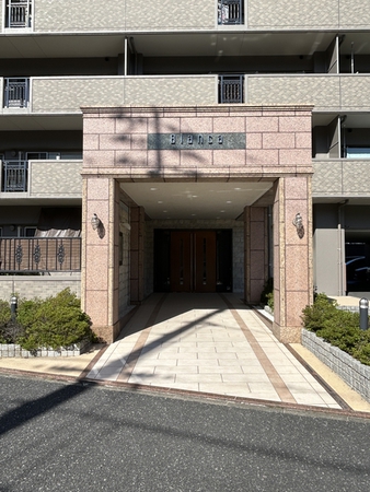 【ビアンカ中野東駅前】外観