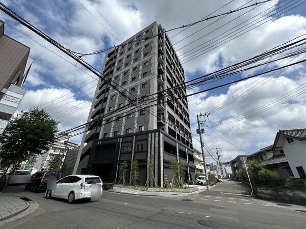 【レーベン泉中央GRAND SEASON】外観写真