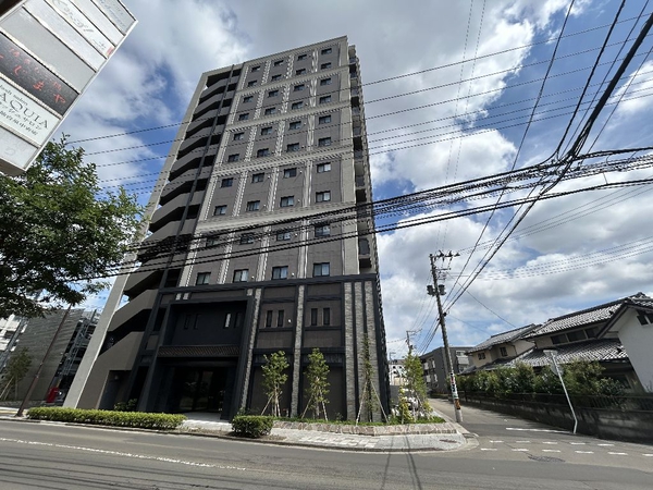 【レーベン泉中央GRAND SEASON】外観写真