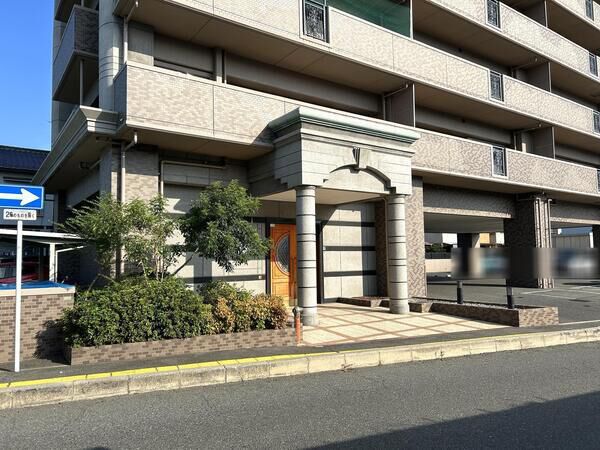 【クレストコート船越】外観