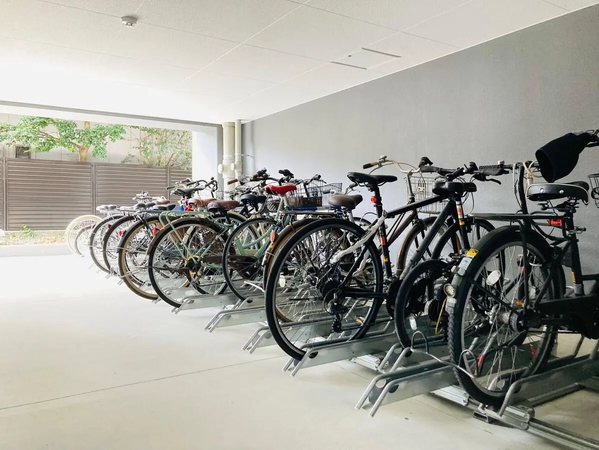 【プレサンスロジェ京都西大路】駐輪場 【プレサンスロジェ京都西大路】駐輪場