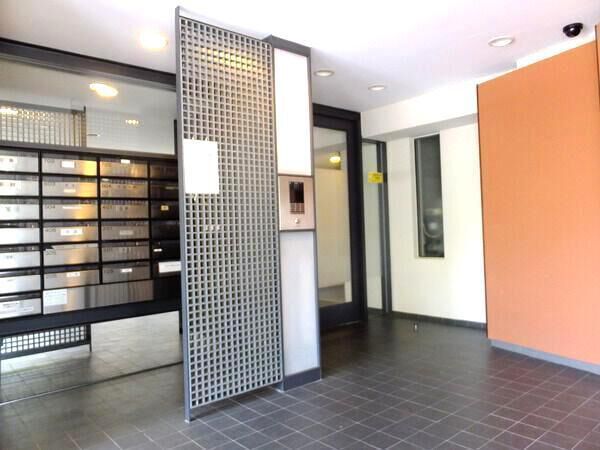 【パークノヴァ松ヶ崎】エントランス２