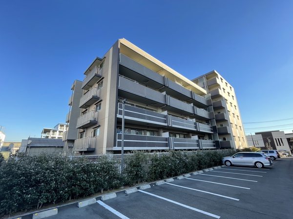 【サンクレイドル港北新羽】外観