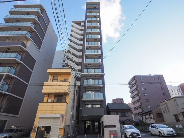 【プレサンスレイズ金山アクス】外観