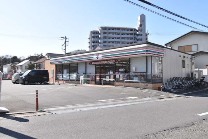 セブンイレブン朝志ヶ丘一丁目店まで約290ｍ（徒歩4分）