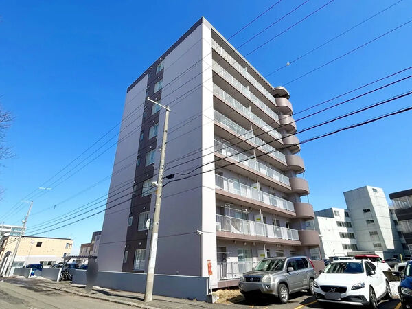 【ロピア平岸】外観