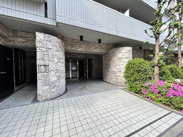 【東急ドエルアルス恵比寿】エントランス 【東急ドエルアルス恵比寿】エントランス
