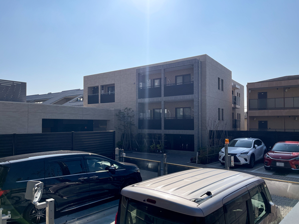 【グランヴィ岡本】外観