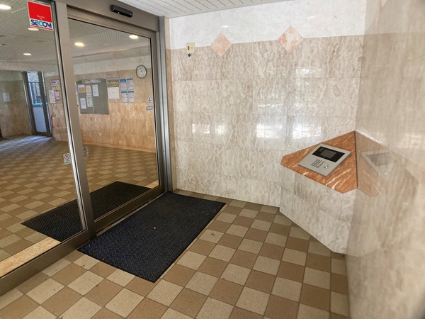 【エクレール南仙台】エントランス