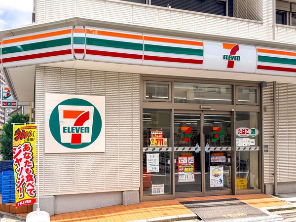 セブン-イレブン下高井戸駅北口店まで約52m(徒歩1分)