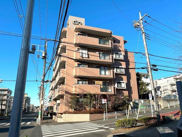 【クリオ多摩永山参番館】建物外観
