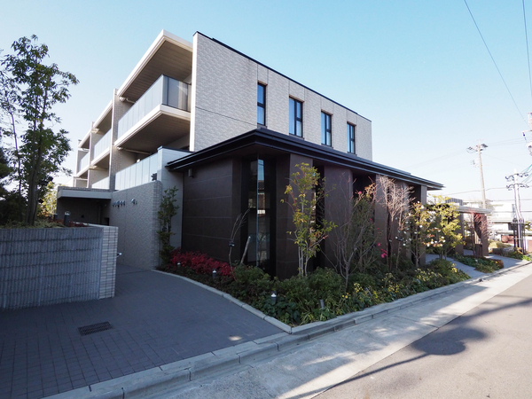 【グランクレア昭和楽園町】外観