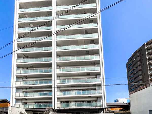 【モアグレース八幡Ⅲ】外観