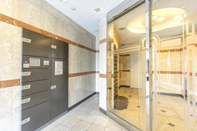 【ローレルコート志賀本通】エントランス3(宅配ボックス) 【ローレルコート志賀本通】エントランス3(宅配ボックス)