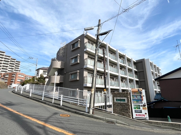 【日神デュオステージ三ツ沢】外観
