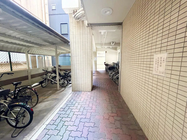 【阿倍野シティハイツ】共用部分(駐輪場) 【阿倍野シティハイツ】共用部分(駐輪場)