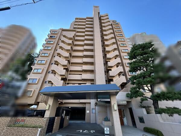 【ライオンズマンション比治山公園弐番館】外観