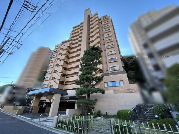 【ライオンズマンション比治山公園弐番館】外観