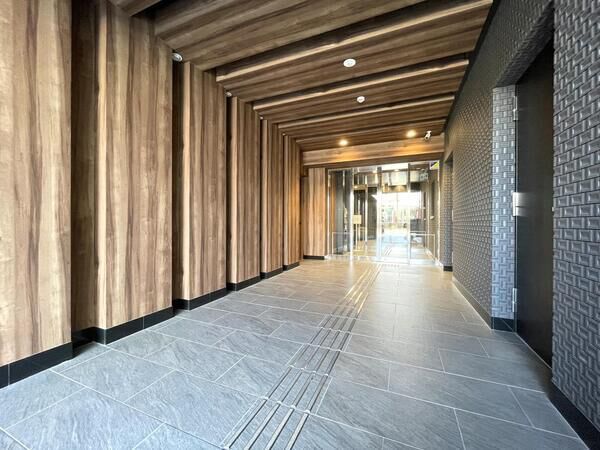 フェミネンス大津石山駅前 アプローチ フェミネンス大津石山駅前 アプローチ