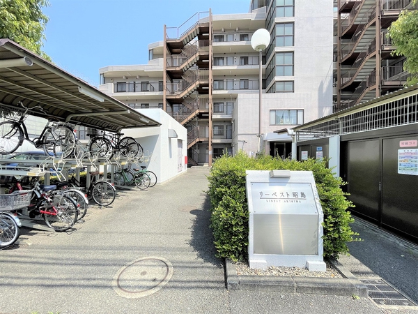 リーベスト昭島 エントランスアプローチ リーベスト昭島 エントランスアプローチ