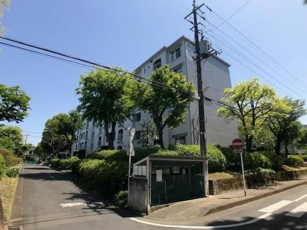 西武狭山グリーンヒル 6号棟 外観写真 西武狭山グリーンヒル 6号棟 外観写真