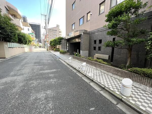 東久留米ガーデンハウス 玄関 東久留米ガーデンハウス 玄関