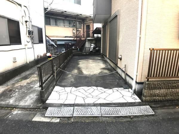 葛飾区堀切4丁目 借地権付戸建 カースペース 葛飾区堀切4丁目 借地権付戸建 カースペース